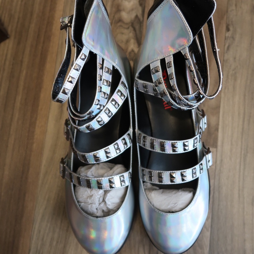 Demonia silver platform shoes - Picture 2 of 6